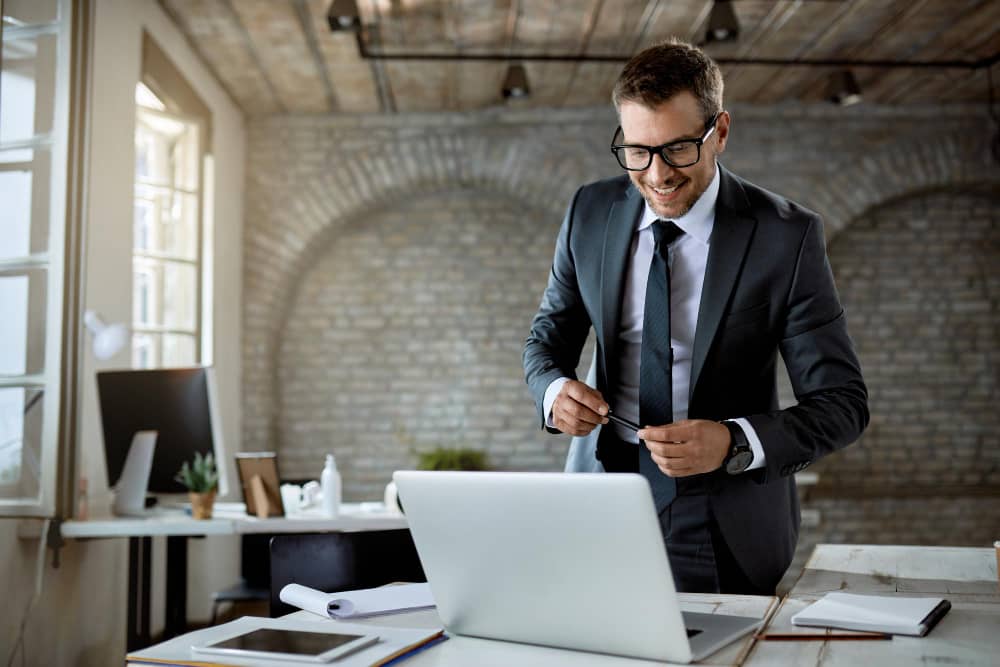 What Should a Professional Business Website Include in Suffolk County? | Sunstone Digital Tech
